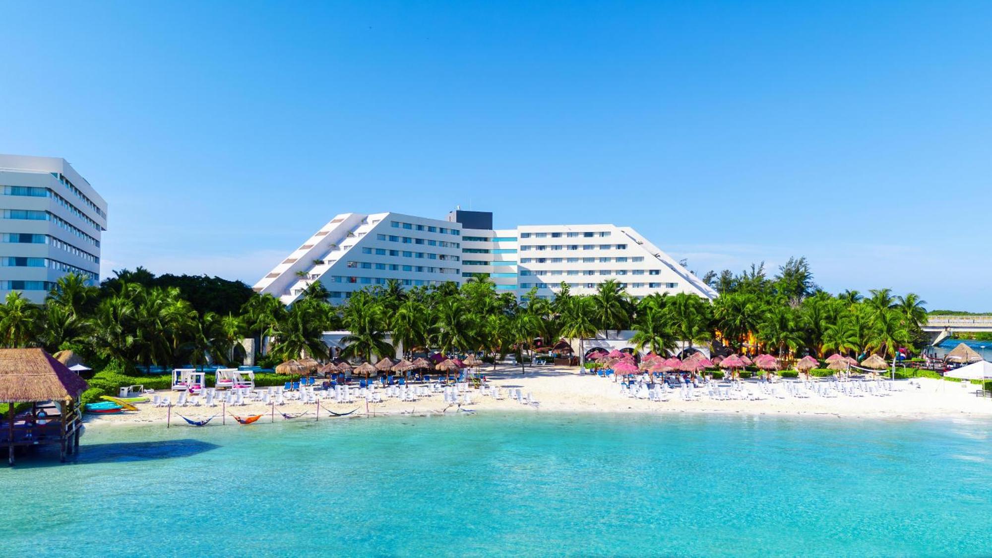 Grand Oasis Palm Hotel Cancún Exterior foto